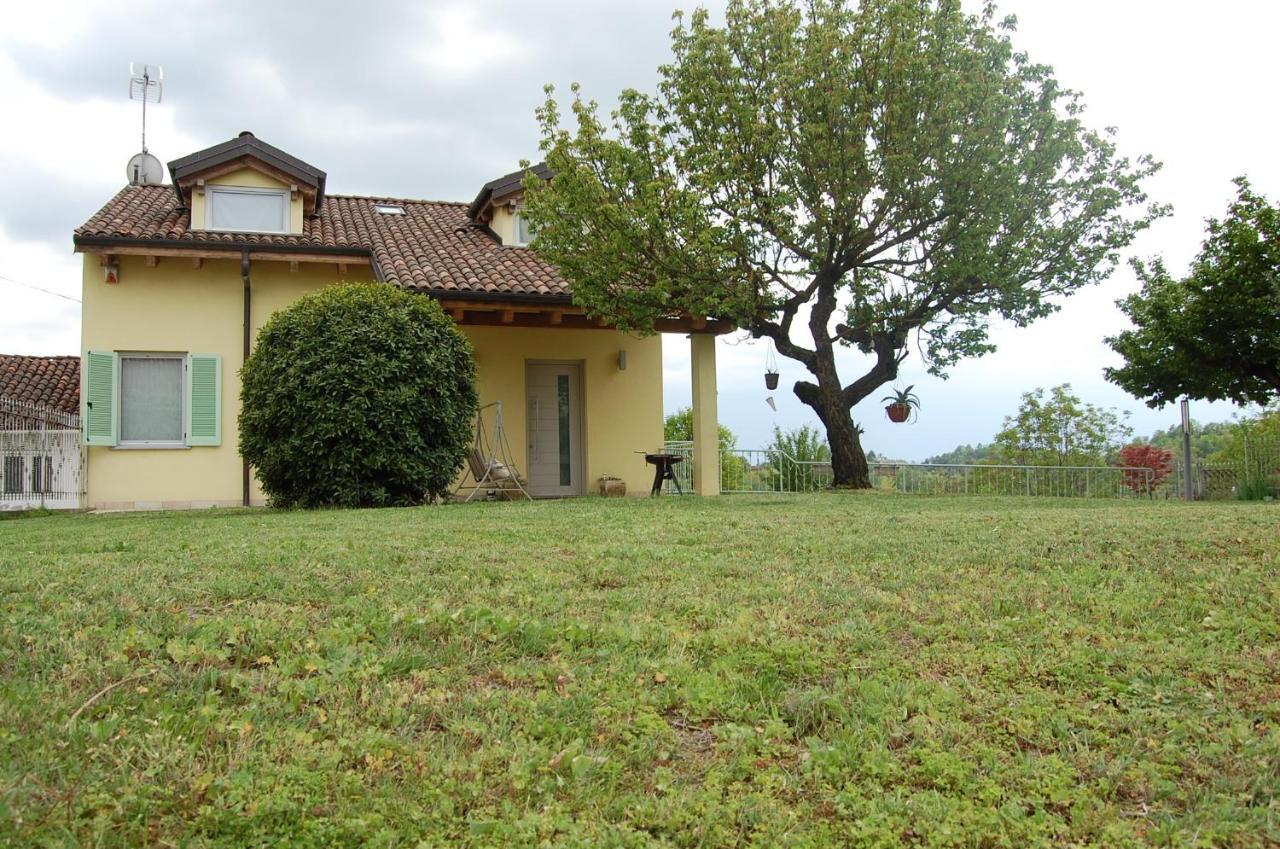Monferrato Asti-Luminosa Villa Castell'Alfero Luaran gambar